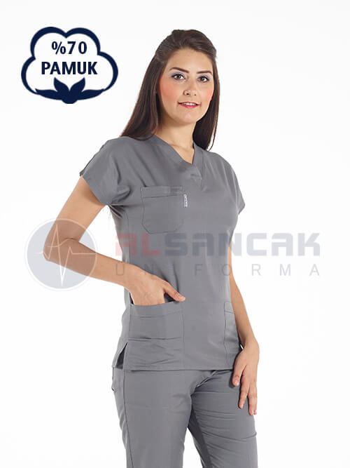 Gri Pamuklu Scrubs Doktor ve Hemşire Forması Gri Pamuklu Scrubs Doktor ve Hemşire Forması