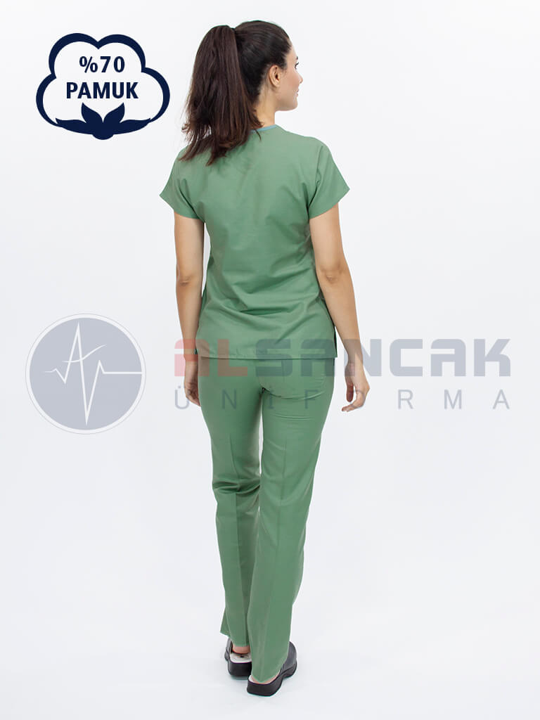 Zeytin Yeşili Pamuklu Scrubs Doktor ve Hemşire Forması Zeytin Yeşili Pamuklu Scrubs Doktor ve Hemşire Forması