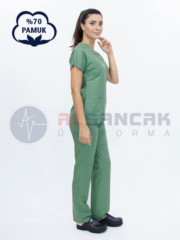 Zeytin Yeşili Pamuklu Scrubs Doktor ve Hemşire Forması Zeytin Yeşili Pamuklu Scrubs Doktor ve Hemşire Forması
