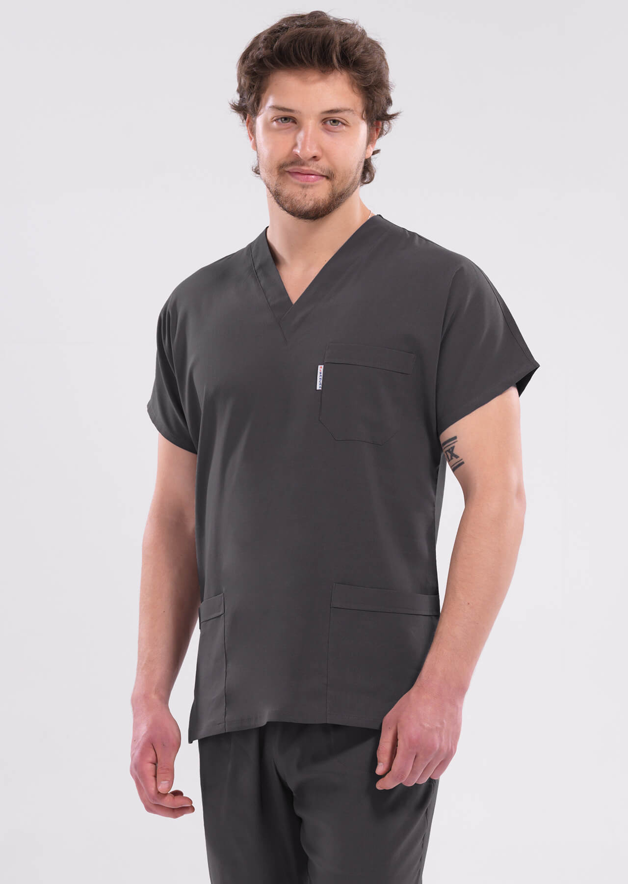 Erkek Antrasit Likralı İnce Scrubs Doktor Forması Takımı Erkek Antrasit Likralı İnce Scrubs Doktor Forması Takımı