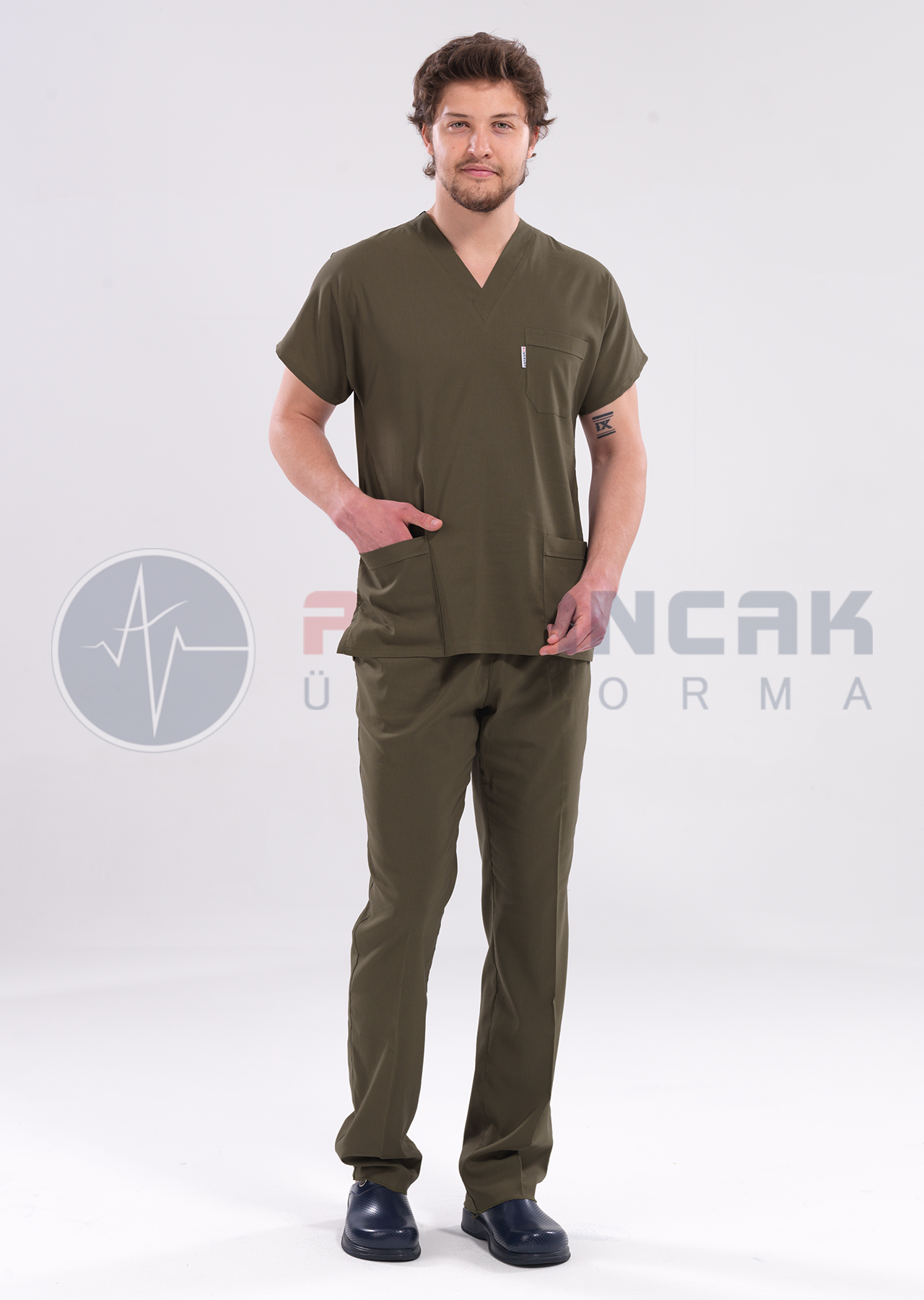 Scrubs Flex® Erkek Haki Soft Likralı İnce Doktor ve Hemşire Forması Scrubs Flex® Erkek Haki Soft Likralı İnce Doktor ve Hemşire Forması