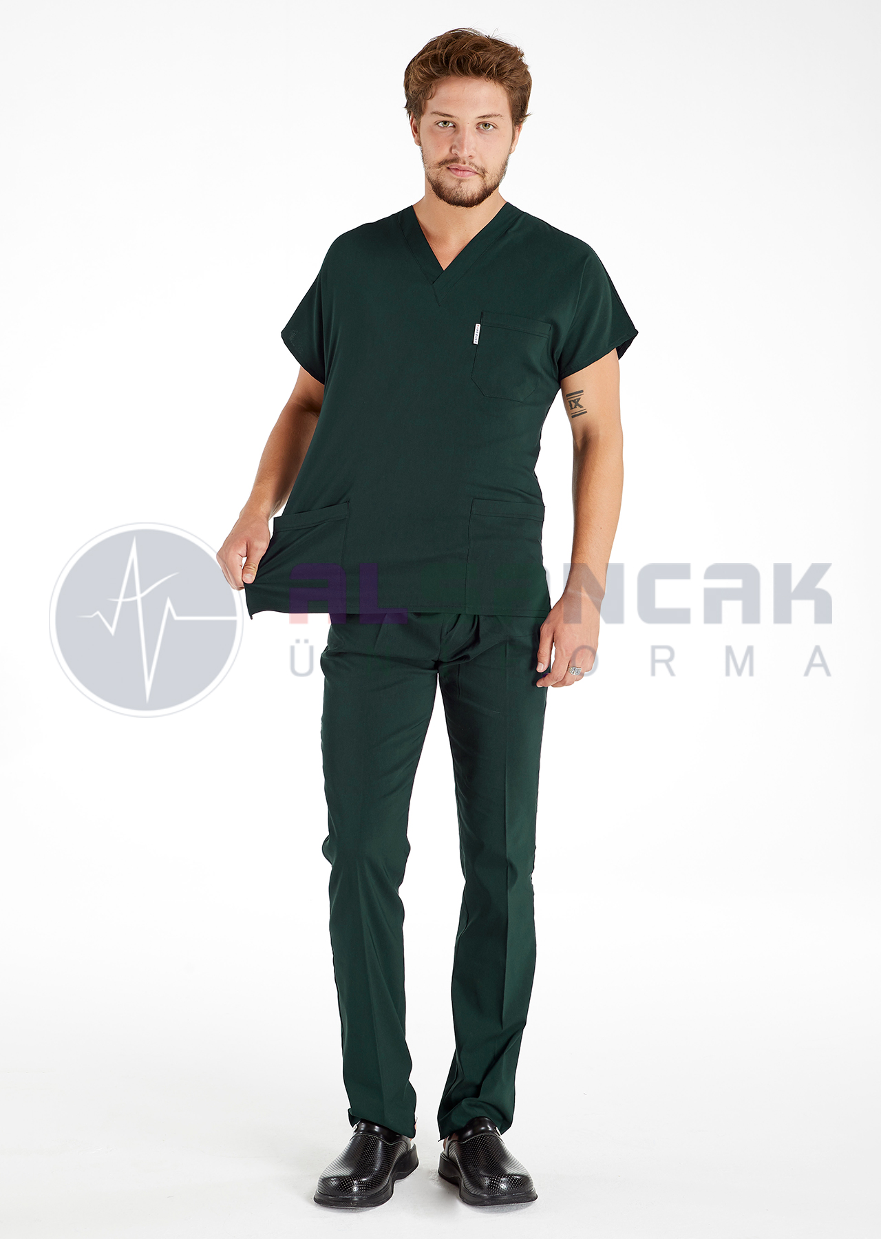 Erkek Ördekbaşı Yeşili Likralı İnce Scrubs Doktor Forması Takımı Erkek Ördekbaşı Yeşili Likralı İnce Scrubs Doktor Forması Takımı