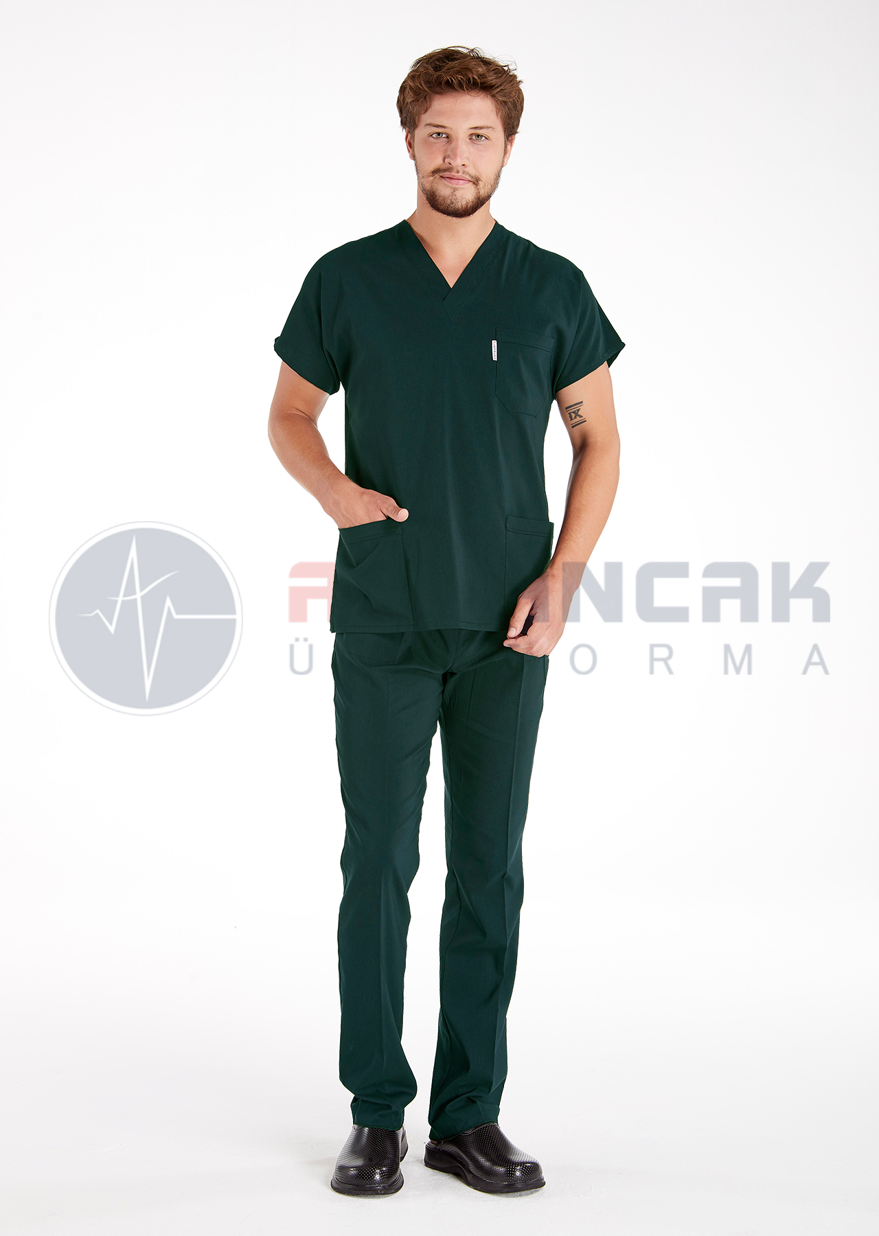 Erkek Ördekbaşı Yeşili Likralı İnce Scrubs Doktor Forması Takımı Erkek Ördekbaşı Yeşili Likralı İnce Scrubs Doktor Forması Takımı