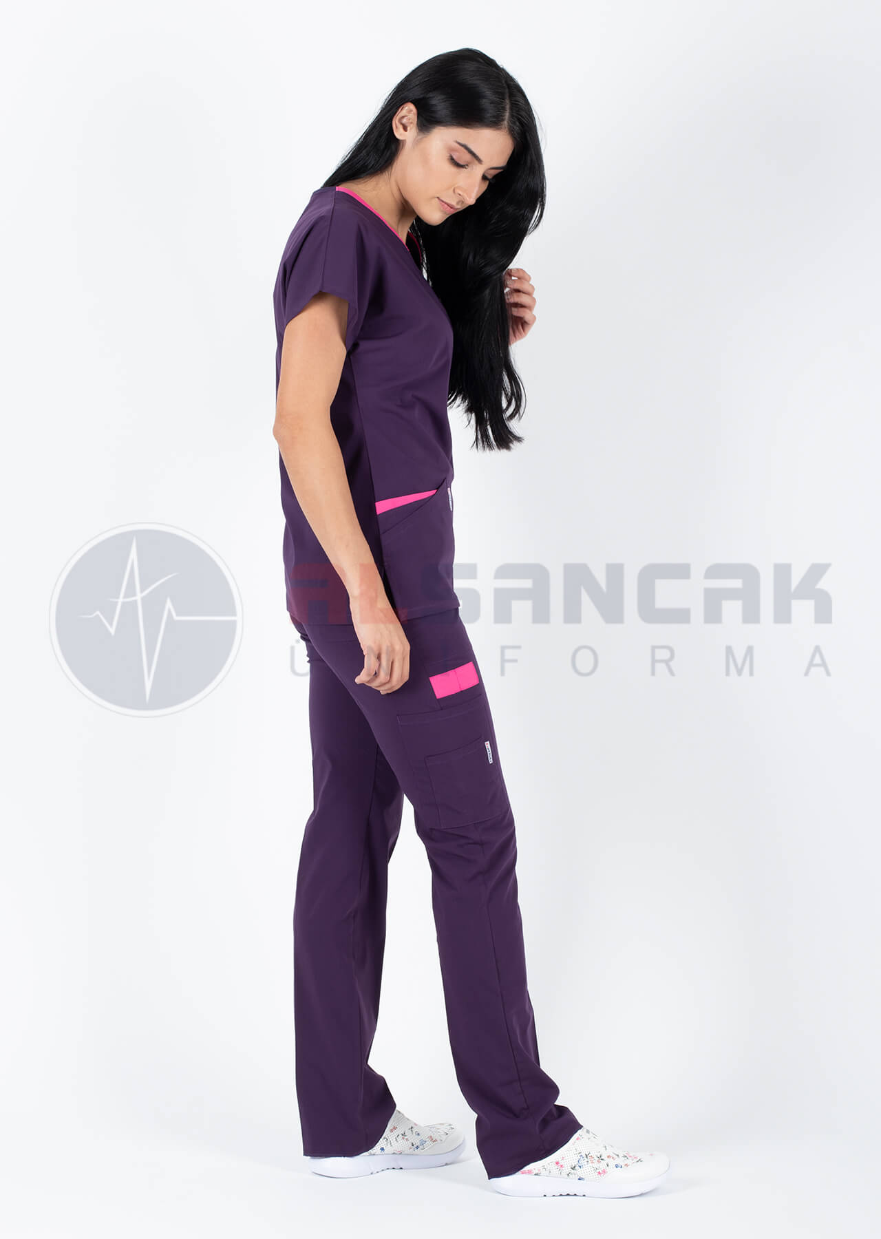 Twin Flex Koyu Mor Likralı Hemşire Forması Twin Flex Koyu Mor Likralı Hemşire Forması