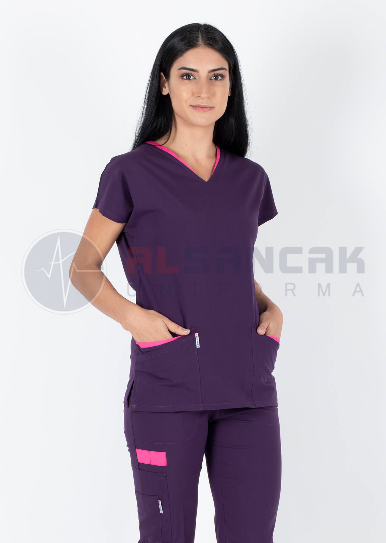 Twin Flex Koyu Mor Likralı Hemşire Forması Twin Flex Koyu Mor Likralı Hemşire Forması