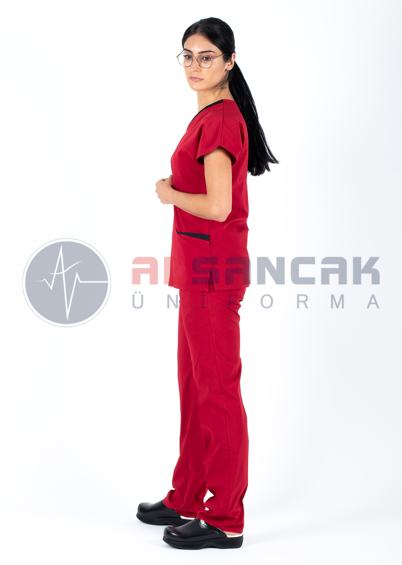 Twin Flex Kırmızı Likralı Hemşire Forması Twin Flex Kırmızı Likralı Hemşire Forması